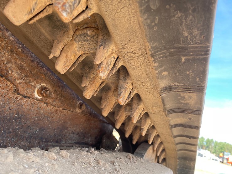 #1863-•-2017-bobcat-t450-tracked-skid-steer-image-16