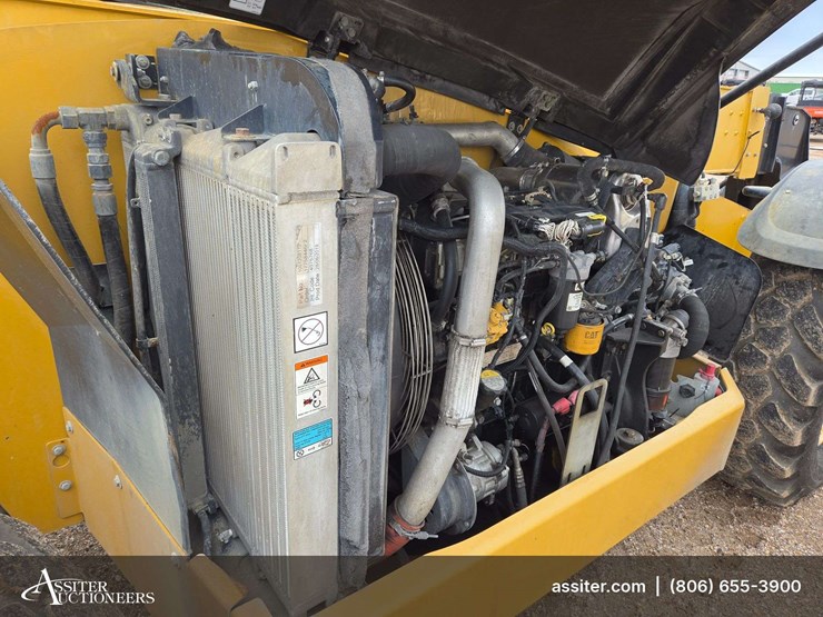 caterpillar-th514d-image-22
