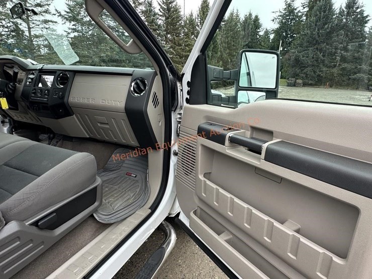 2010-ford-f-250-super-duty-4x4-pickup-image-42