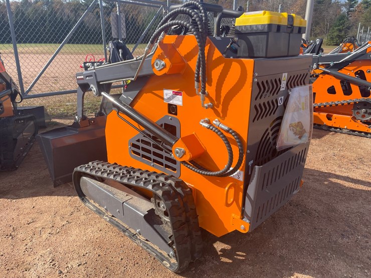 #3205-•-2026-landhonor-lhr-me380r3a-mini-skid-steer-loader-image-7