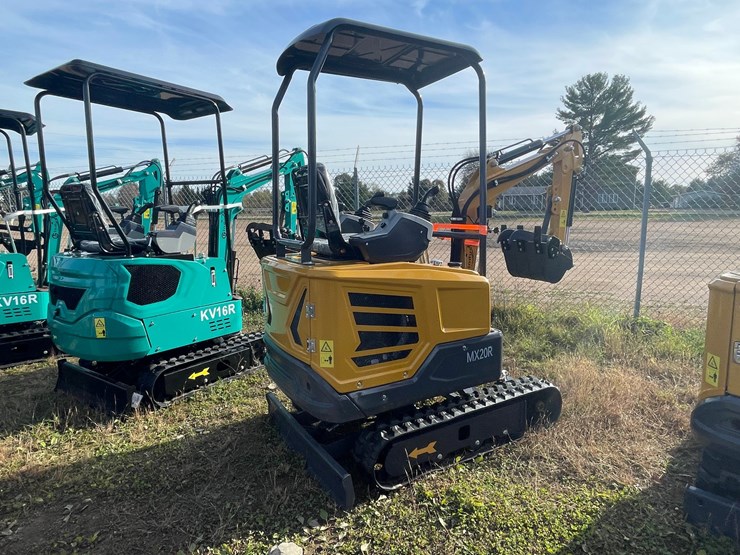 #3225-•-2026-cfg-mx20r-mini-excavator-image-3