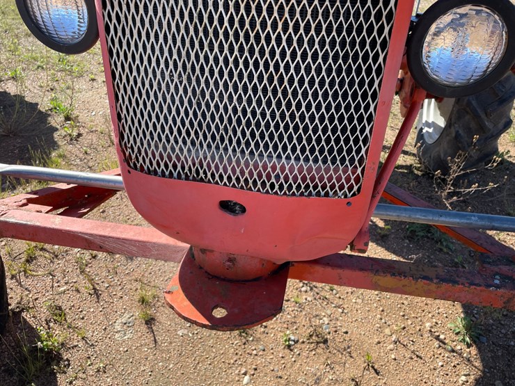 #1951-•-allis-chalmers-b-wide-tractor-image-34