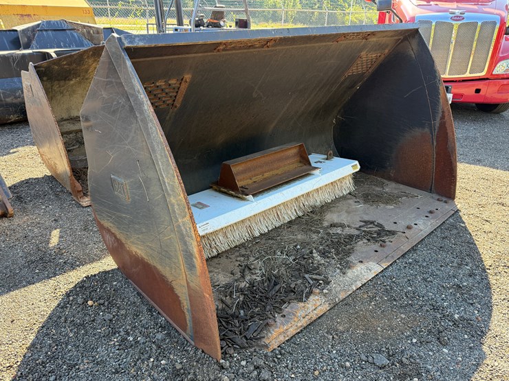 cat-part-#-345-2768-5.5-cu.yd.-106"-bucket-built-quick-coupler-ready-fits-wheel-loaders-image-3