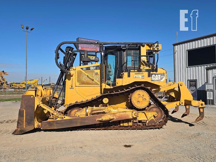 2016-caterpillar-d6t-xl-image-5