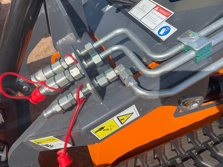#3201-•-landhonor-mini-skid-steer-loader-me380x2-image-10