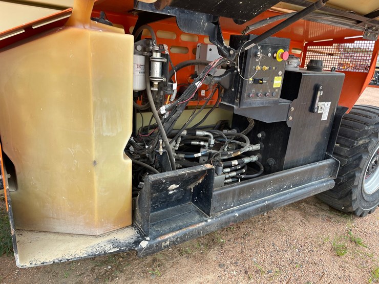 #1859-•-2015-jlg-4394rt-4x4-scissor-lift-image-31
