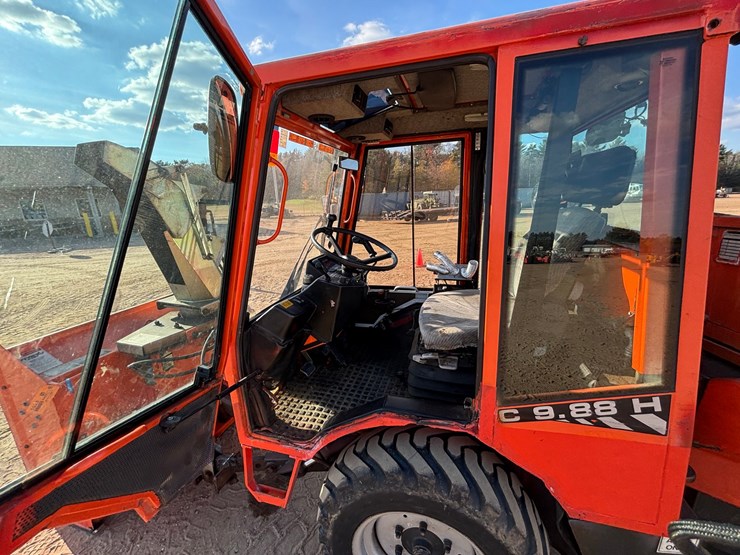 #1018-•-holder-c9.88h-articulated-tractor-with-snow-blower-image-7