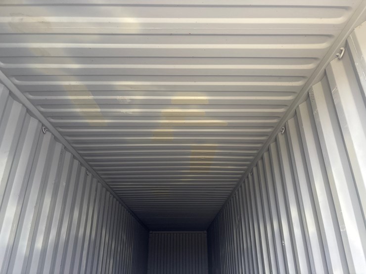 #42715-•-40-ft-shipping-container-image-4