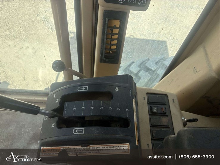 2002-caterpillar-140h-image-17