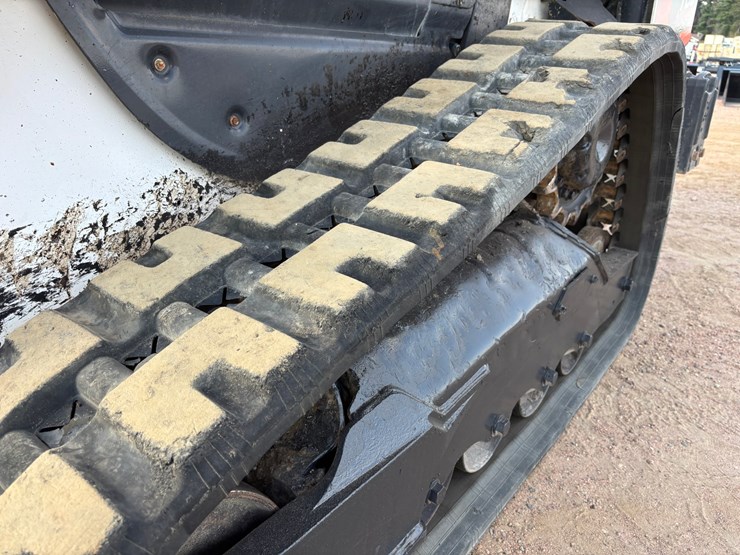 #1919-•-2021-bobcat-r-series-t66-tracked-skid-steer-image-6