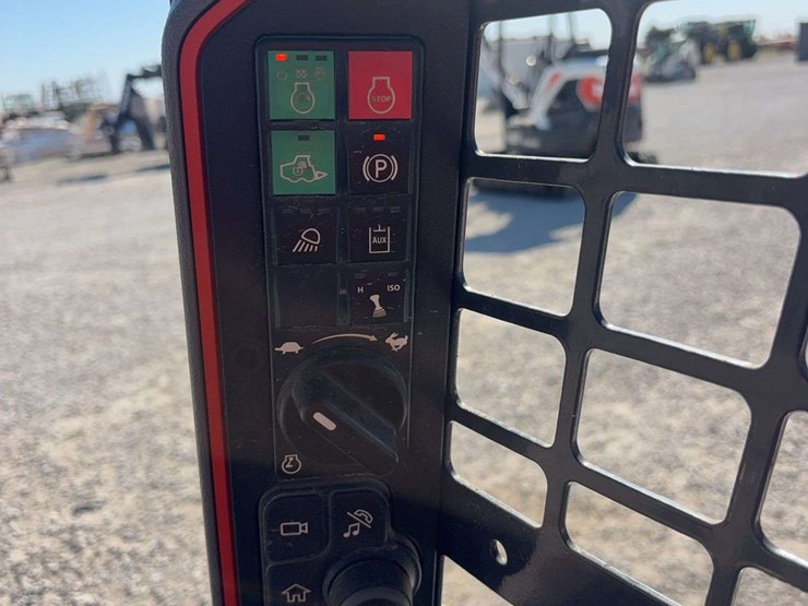 2020-bobcat-s64-wheeled-skid-steer,-991-hours,-quick-attach-hookup,-smooth-68”-bucket,-solid-tires,-s/n--b4sc11748-image-16