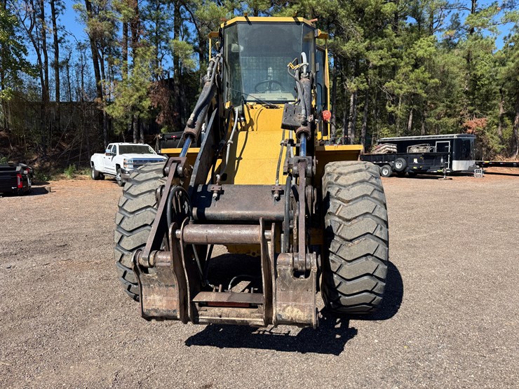 caterpillar-it28f-image-7