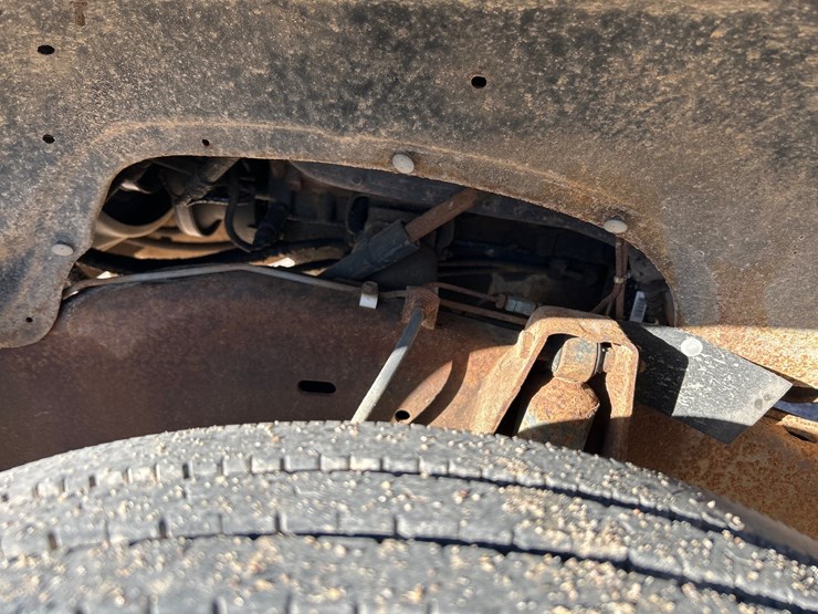 #6933-•-1994-chevrolet-1-ton-dually-service-body-truck-(has-wi-title)-image-33