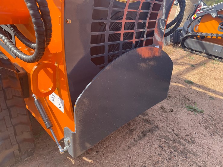 #3202-•-landhonor-mini-skid-steer-loader-image-18