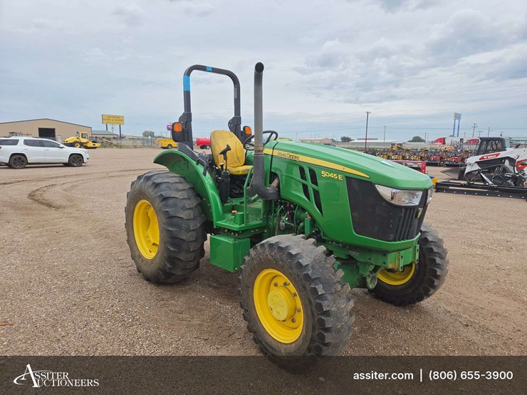 john-deere-5045e-image-2