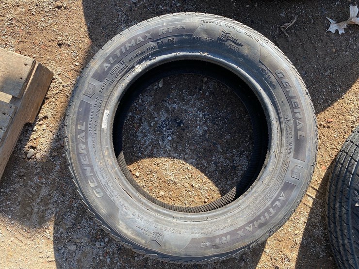 #6974-•-(4)-trailer-and-automotive-tires-image-6