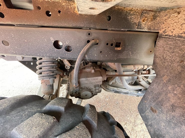 #1057-•-john-deere-diesel-4-x-4-gator-image-22