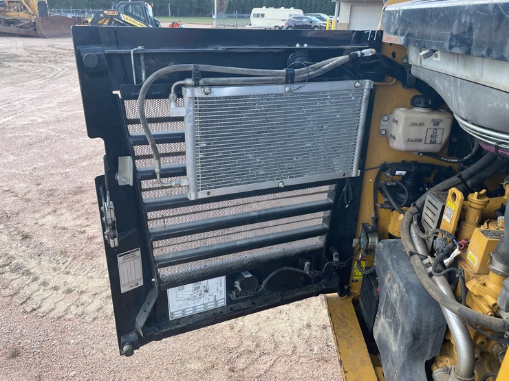 #1072-•-cat-289d3-tracked-skid-steer-image-20