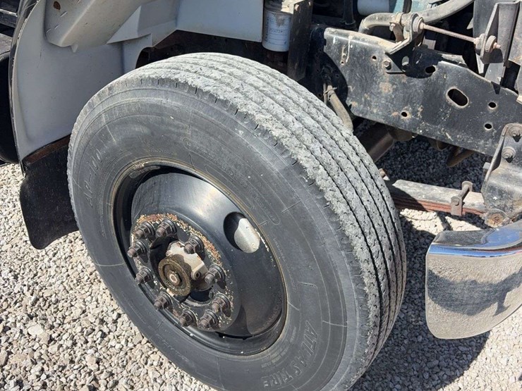 1998-international-4700-day-cab-truck,-121,834-miles,-single-axle,-255/70r22.5-tires,-dt466e-engine,-gooseneck-ball-hitch,-automatic-transmission-vin#-1hsscaan4wh551789-image-23