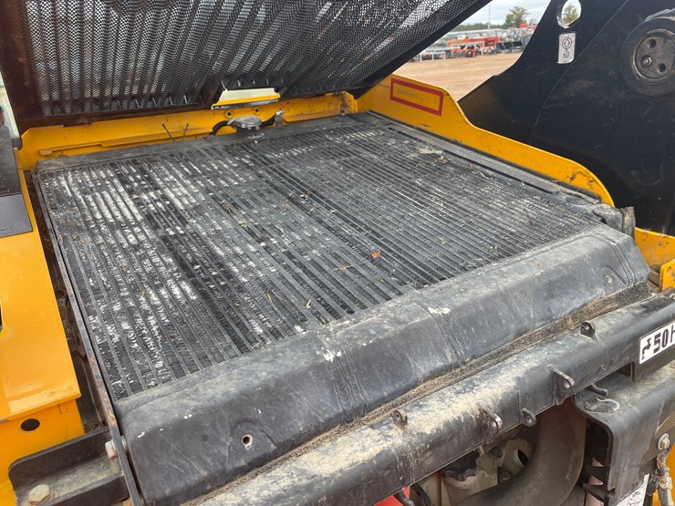 #1077-•-2021-jcb-270-t4-skid-steer-image-34