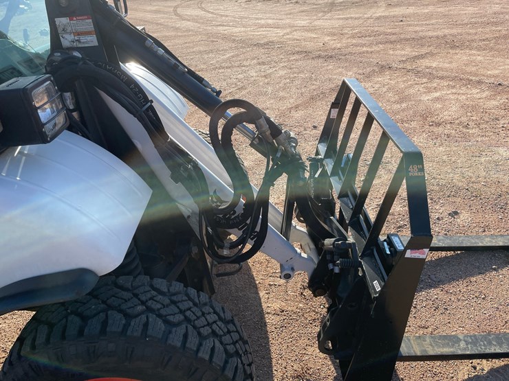 #1067-•-2019-bobcat-toolcat-5600-image-17