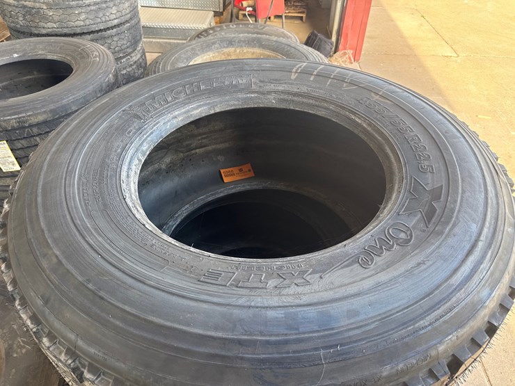 #6988-•-(3)-michelin-x-one-455/55r22.5-commercial-truck-tires-image-7