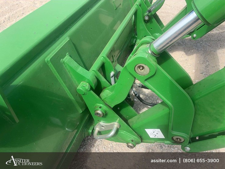 2022-john-deere-r-image-13