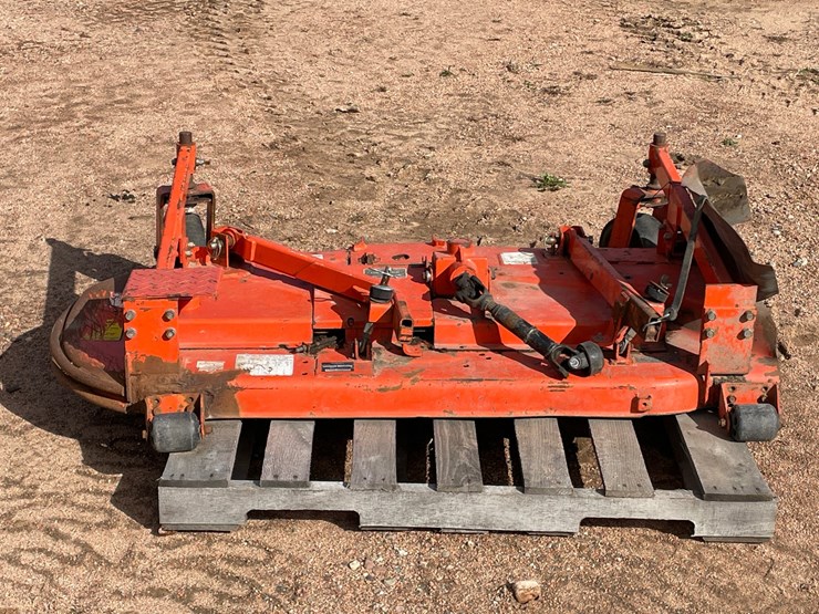#1019-•-kubota-f2400-4wd-tractor-with-attachments-image-95