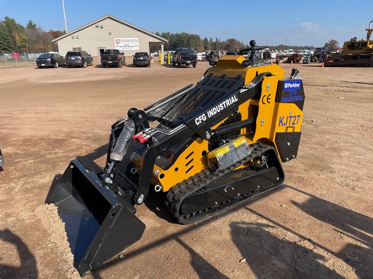#3236-•-cfg-kjt27-skid-steer-loader-image-1
