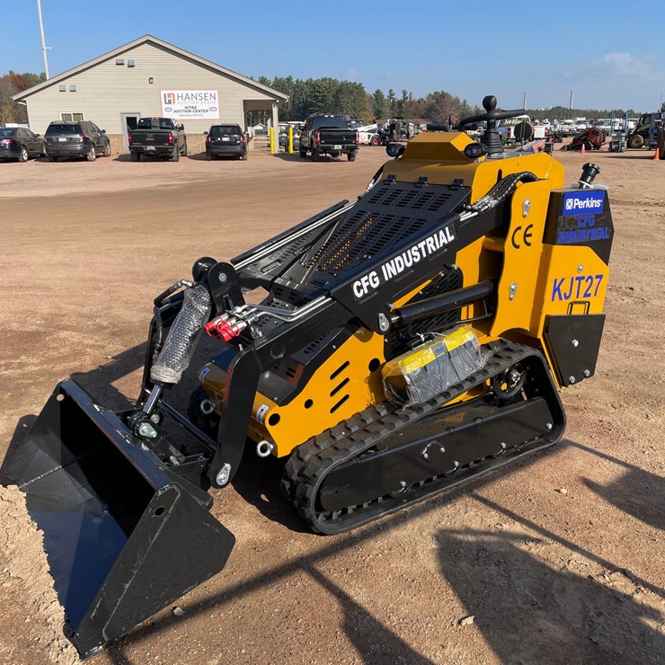 #3236 • CFG KJT27 Skid Steer Loader