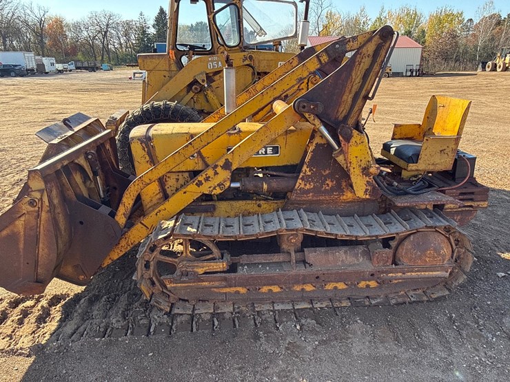 #6924-•-john-deere-440-ic-series-crawler-loader-image-7