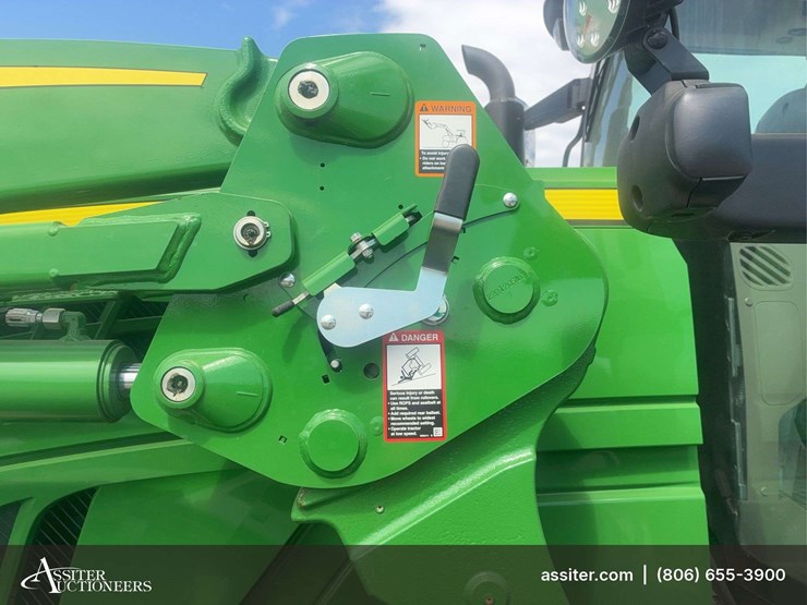 2022-john-deere-r-image-19