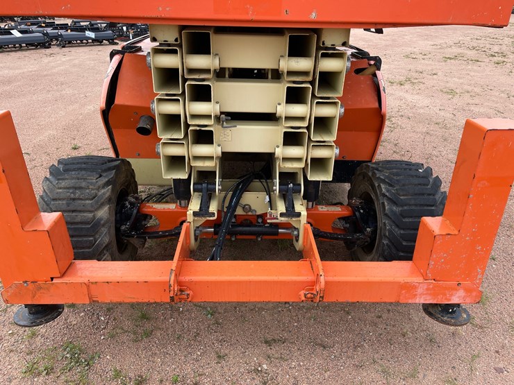 #1859-•-2015-jlg-4394rt-4x4-scissor-lift-image-9