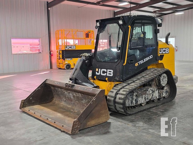 2021-jcb-3ts-8t-image-1