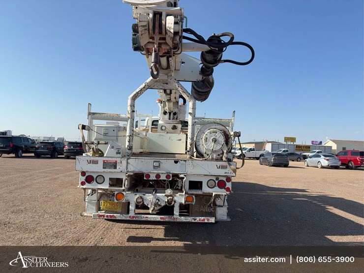 2009-international-workstar-7400-image-10