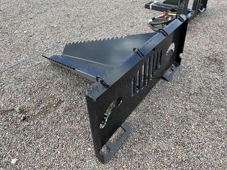 2026-giyi-stump-bucket-for-skid-steer-image-3