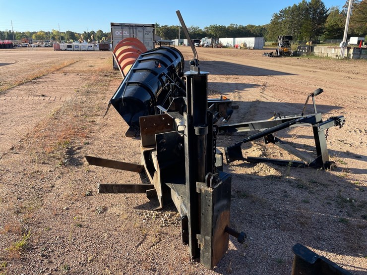 #3759-•-front-plow-mount-cut-off-image-3