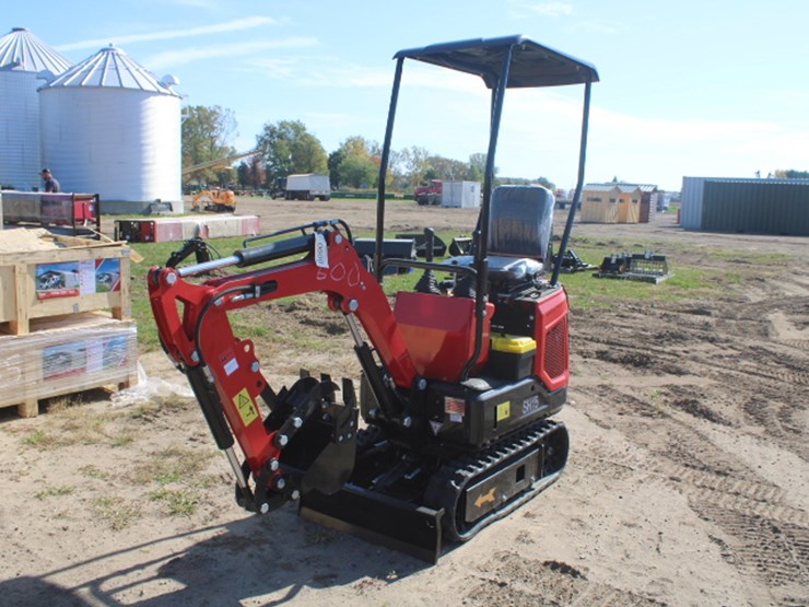 #600-•-sh15-mini-excavator-image-1