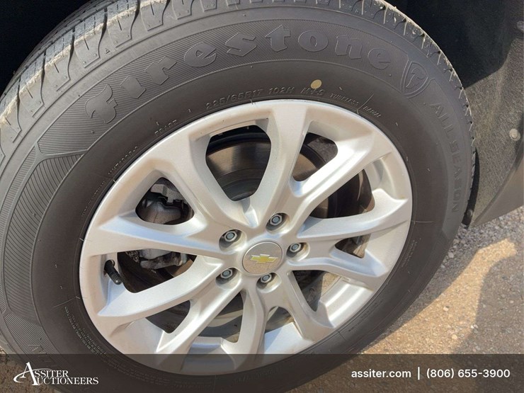 2019-chevrolet-equinox-lt-image-43