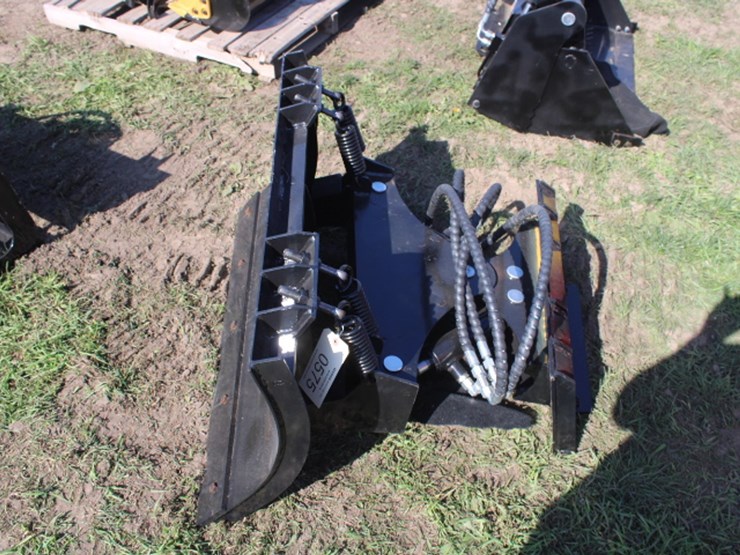 #575-•-mini-skid-steer-snow-blade-image-2