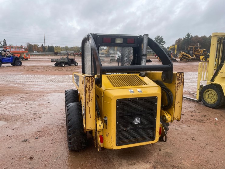#1852-•-john-deere-317-skid-steer-image-9