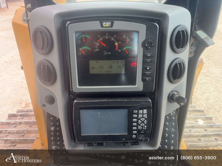 2015-caterpillar-d6t-xl-image-18