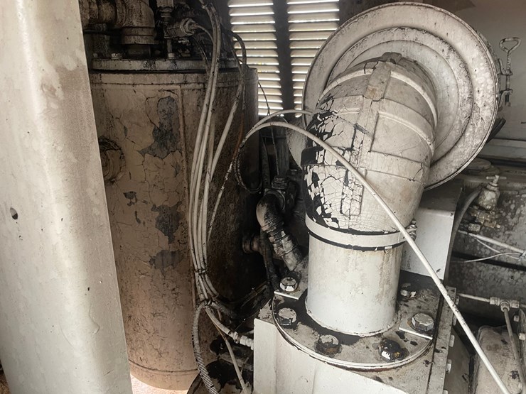 #1853-•-leroi-750-cfm-air-compressor-image-29