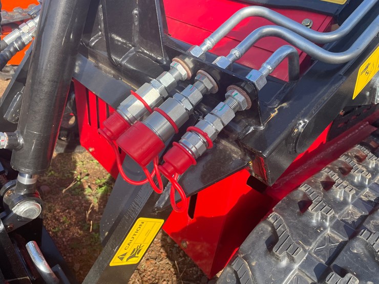 #3212-•-2026-skid-steer-loader-image-10