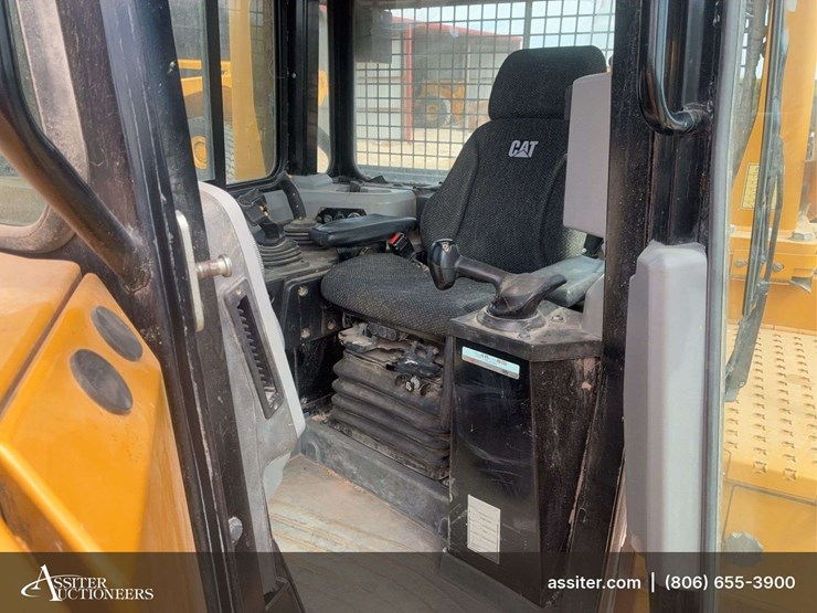 2018-caterpillar-d6t-xl-image-19