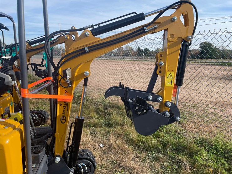 #3223-•-2026-cfg-mx20r-mini-excavator-image-28