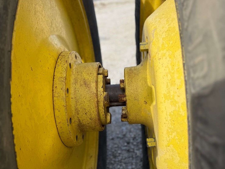 1980-john-deere-4440-tractor,-7,995-hours,-540-and-small-1000pto,-front-fuel-tank,-full-rack-front-weights,-hammer-strap,-side-step,-quad-range,-18.4x38,-quick-hitch,-2-remotes,-s/n--4440w037072-image-9