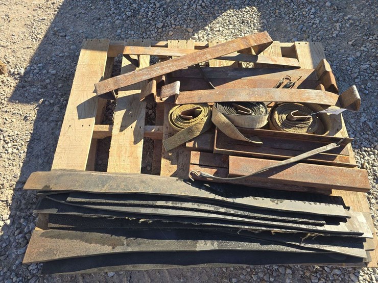 coil-racks,-small-tie-down-straps,-misc.-rubber-protection-strips-image-4