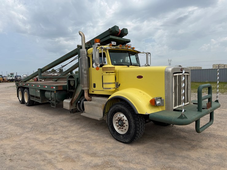 2013-peterbilt-367-image-1