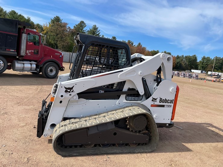 #1074-•-2014-bobcat-t650-tracked-skid-steer-image-3
